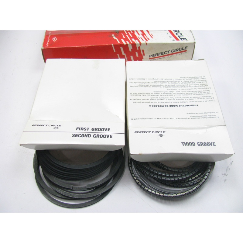 Perfect Circle 41379-030 Moly Piston Rings .030'' 1967-1990 Chevrolet 350-V8