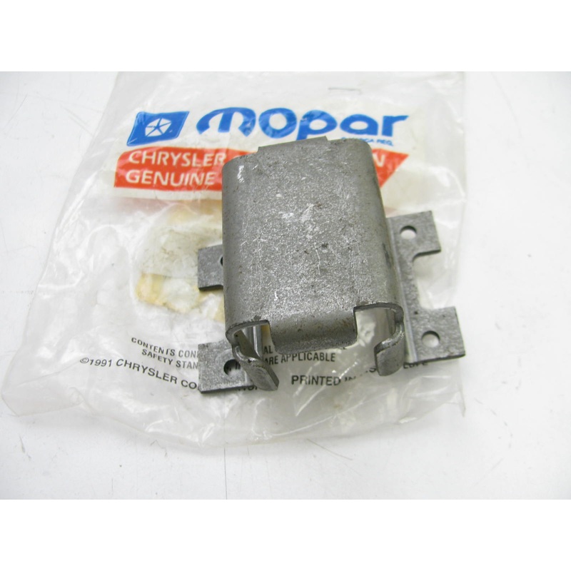 OEM  Front  Insulator Bracket 53000104 For Various JEEP