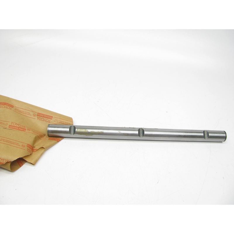 NOS - OEM 13901-76010 Rocker Arm Shaft For Toyota Forklift 4Y Engine