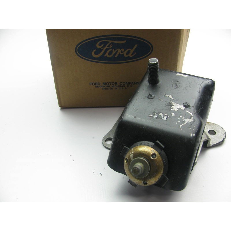 NOS OEM 1984-1986 Ford 3.8L V6 Left Side Engine Motor Mount E3SZ-6038-H