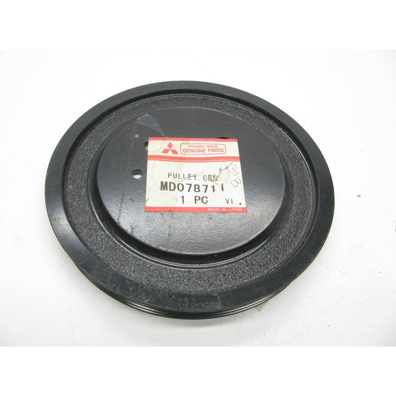 NOS OEM For Mitsubishi  Inner Crankshaft Damper Pully MD078711