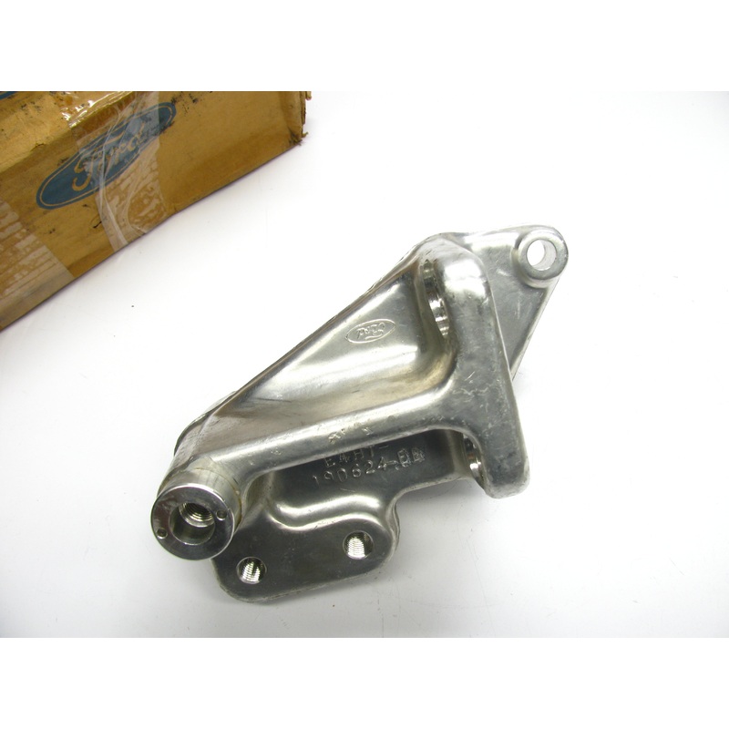 NOS OEM Ford A/C Compressor Bracket E4HZ-19D624-E