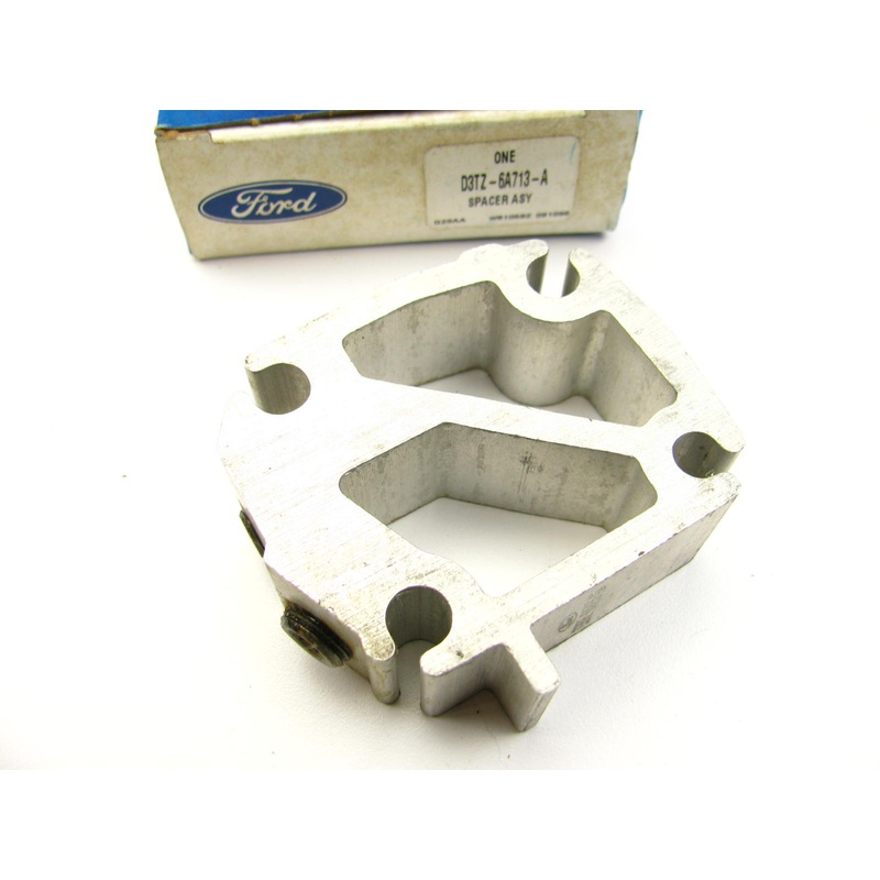 NOS - OEM Ford D3TZ-6A713-A Oil Filter Adapter Spacer 1974-1978 359 361 389 391
