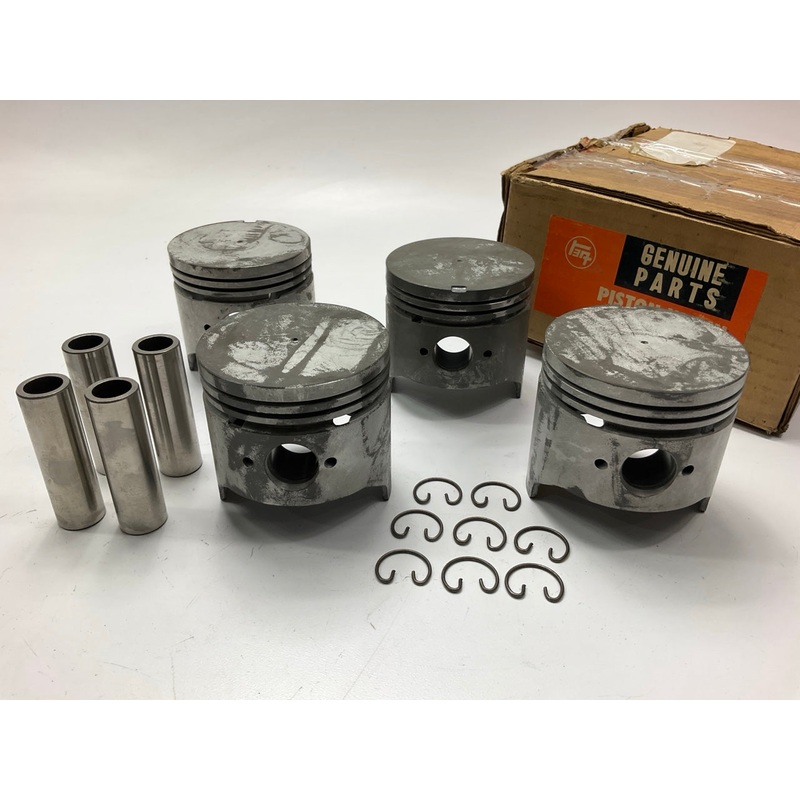 NOS - OEM Toyota 13104-33014 Engine Piston Set 0.75mm Size - 6R 1.7L, 8R 1.9L