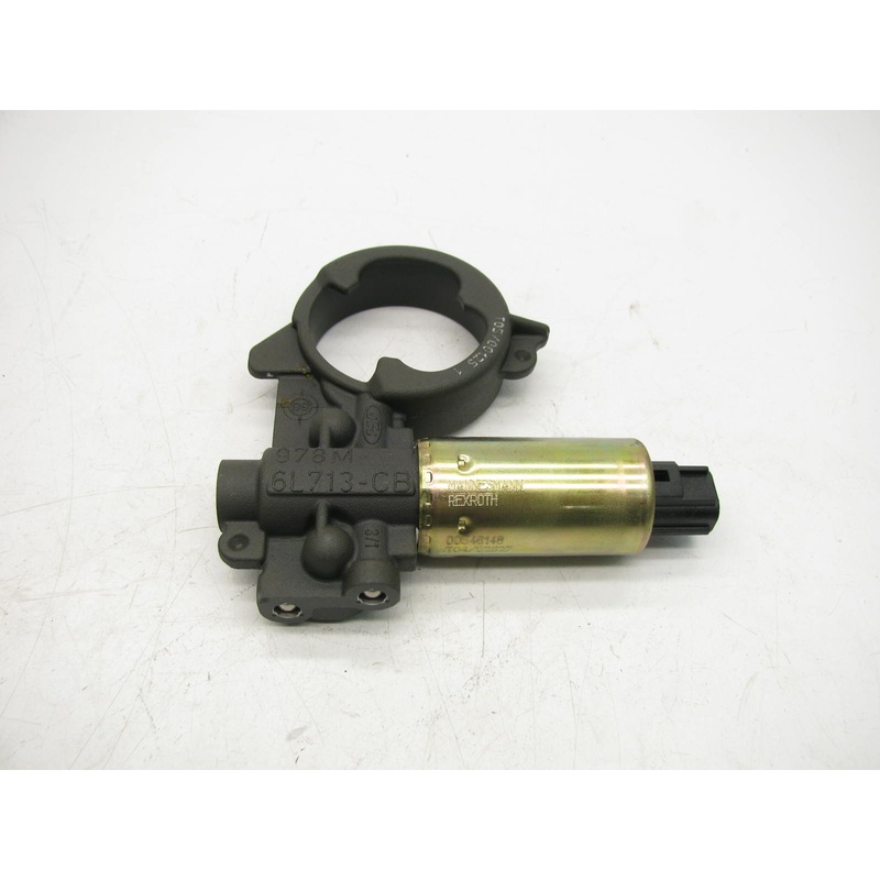 NEW OUT OF BOX OEM Ford 978M-6L713-CB Variable Timing Solenoid 98-03 Escort 2.0L