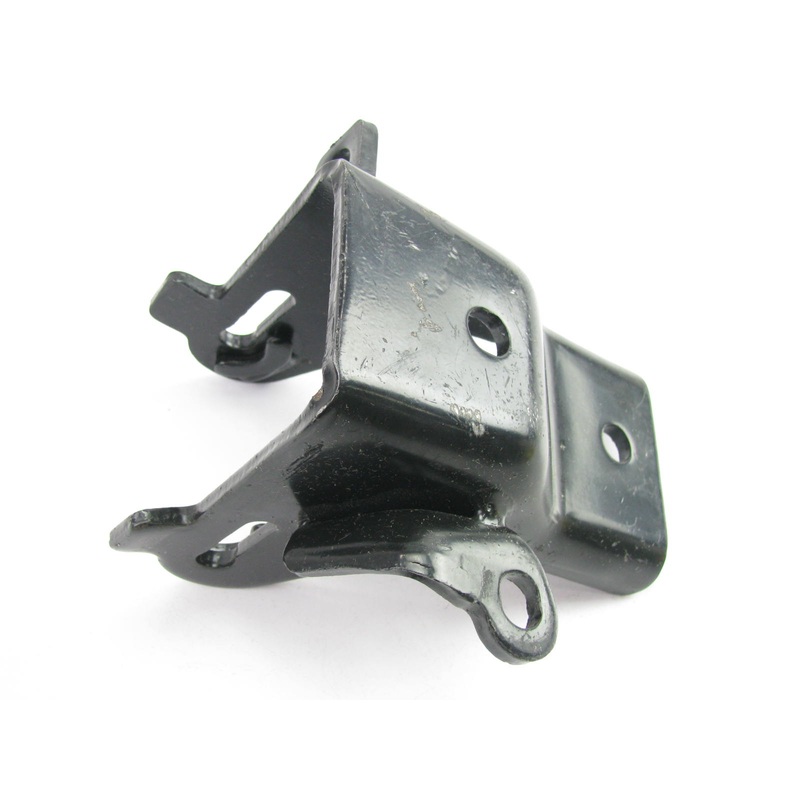 NEW UNBOX Rear Auto Trans Roller Mount Bracket OEM For 03-08 Tiburon 4521739650