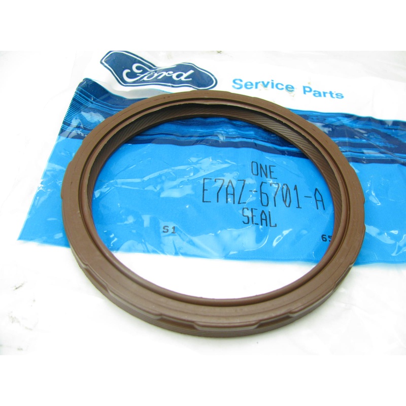 NEW OEM Ford E7AZ-6701-A Rear Engine Crankshaft Seal 1987-96 300 4.9L 351W 5.8L