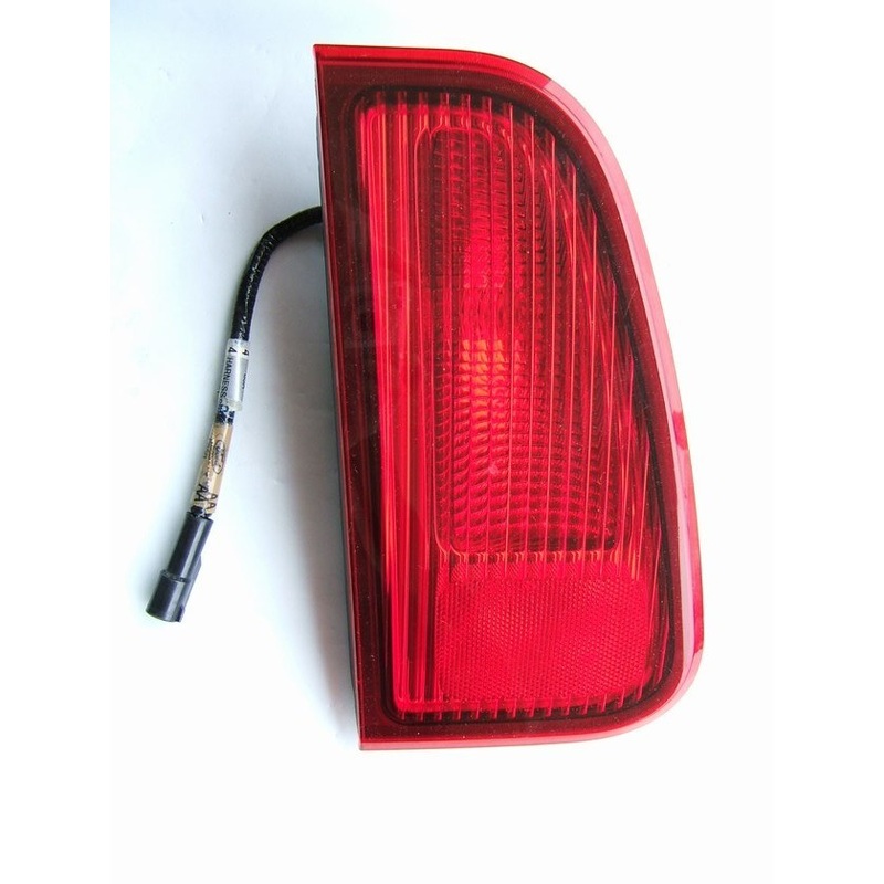 2003 2004 2005 2006 Lincoln Navigator LEFT Liftgate Mounted Tail Light Lamp  NEW