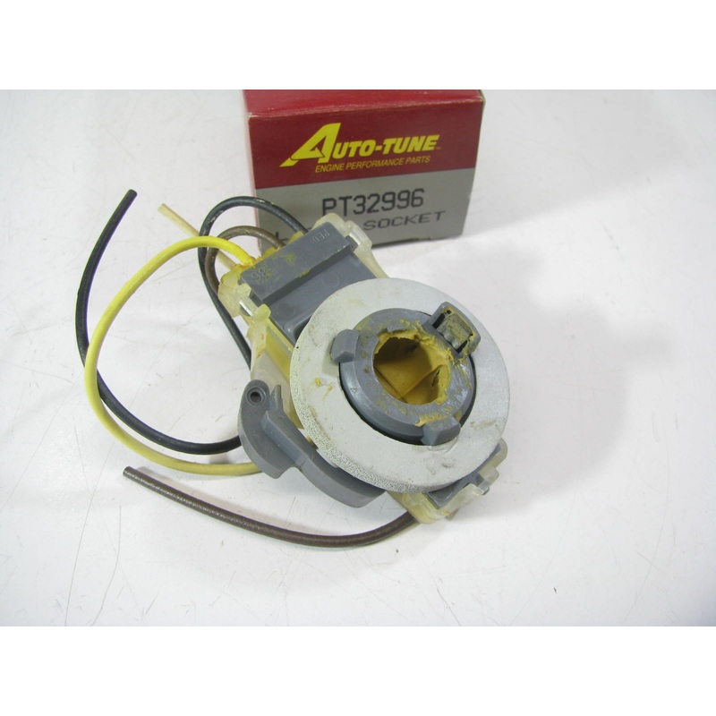 Auto Tune PT32996 Rear Tail Lamp Socket