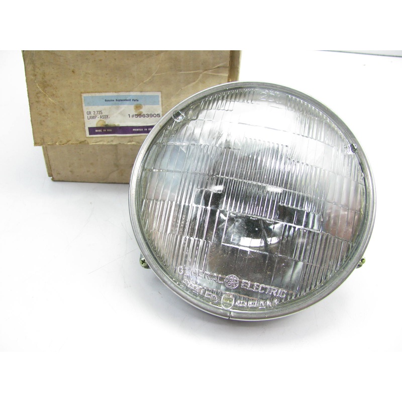 1973-1974 Oldsmobile Olds R.H Headlamp Headlight W/ Chrome Trim Ring AFTERMARKET