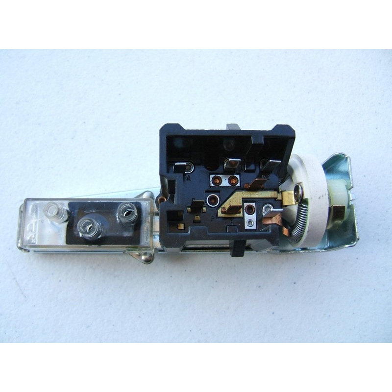 1981-82 Thunderbird NEW OUT OF BOX OEM Ford E0SB-11654-BC Headlight Lamp Switch
