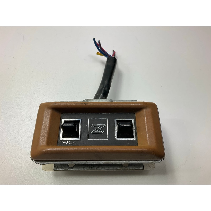 USED Front Left Door Master Power Window Switch, Brown, For 79-83 Datsun 280zx
