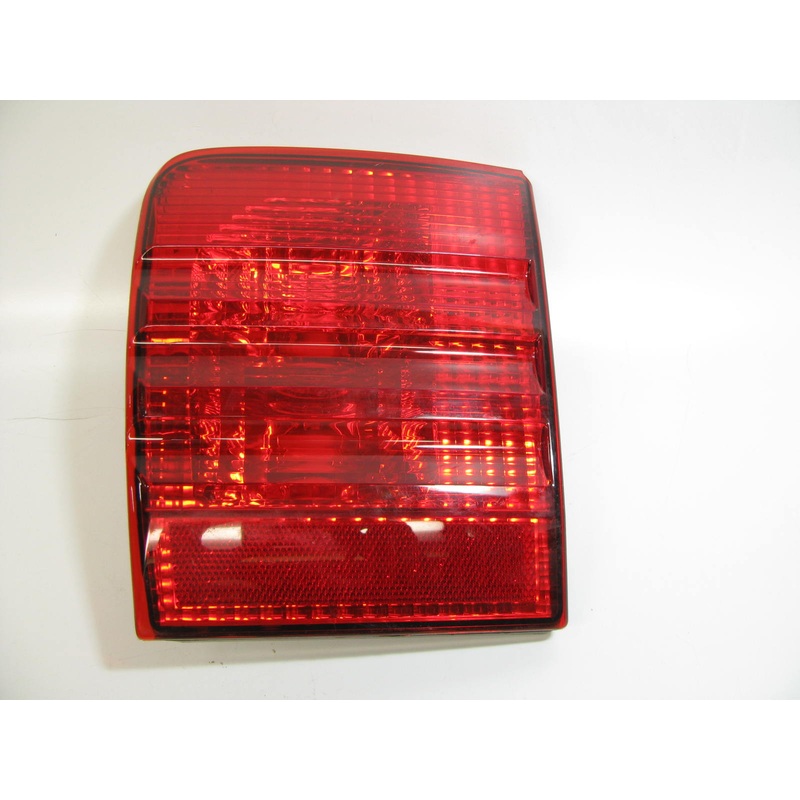 USED OEM FORD XW43-15B502-A Rear Right Trunk Tail Light Lamp - 00-02 Lincoln LS