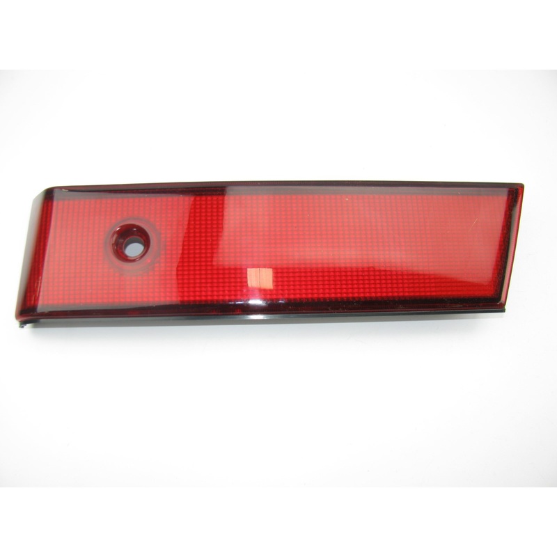 USED - 067-4439R Tail Light Lense Reflector RIGHT SIDE 1988-1990 Ford Escort GT