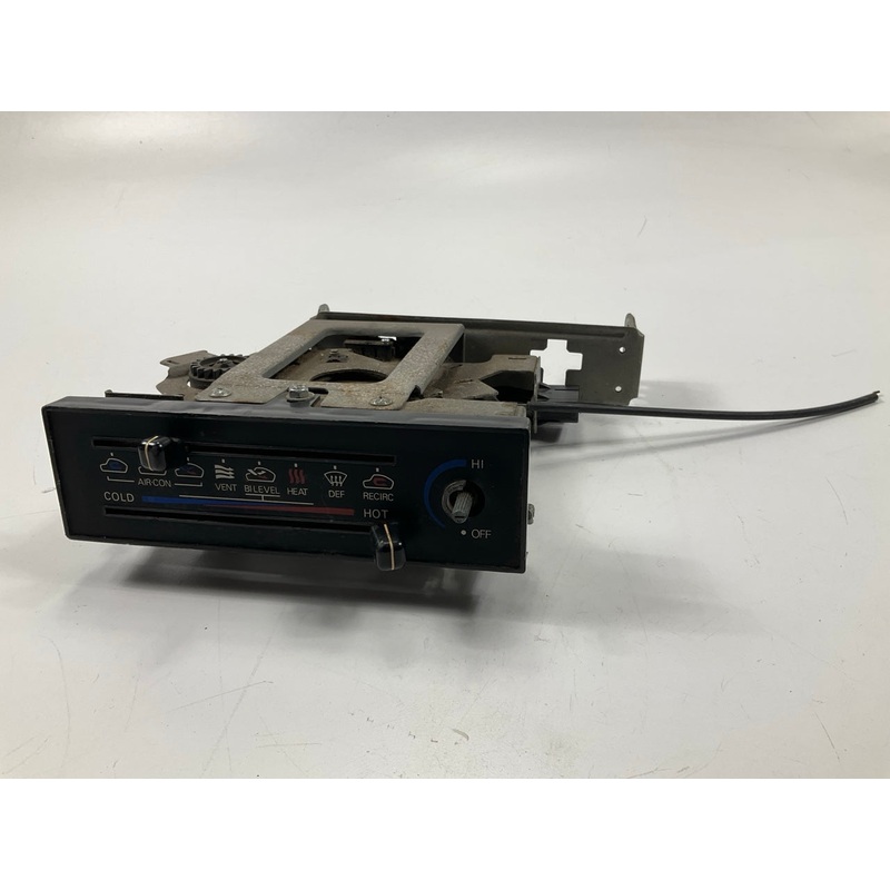 USED #10039 - A/C HVAC Climate Control Module Switch OEM For 79-83 Datsun 280zx