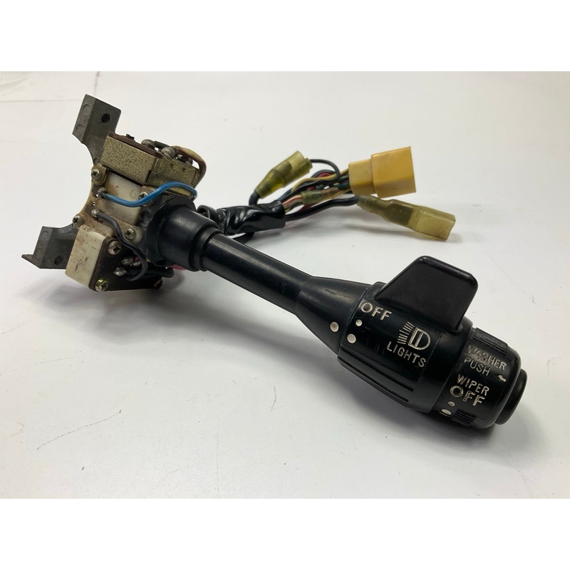 USED # 158, UNTESTED UNKNOWN Headlight Switch For Datsun 260z 280z  8.73- 7.76