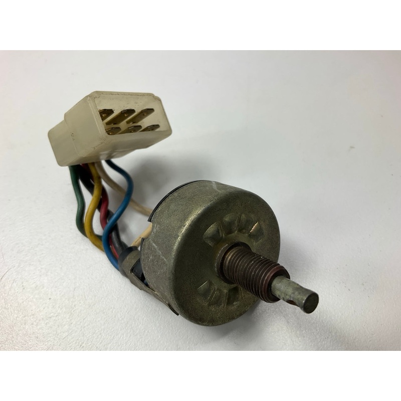 USED # 910 - Blower Motor Fan Control Switch OEM For Datsun S30 280z, 6-pin