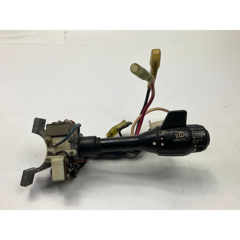 USED - OEM Headlight Wiper Switch For 1972-1973 Datsun 240Z Round Pin Connector