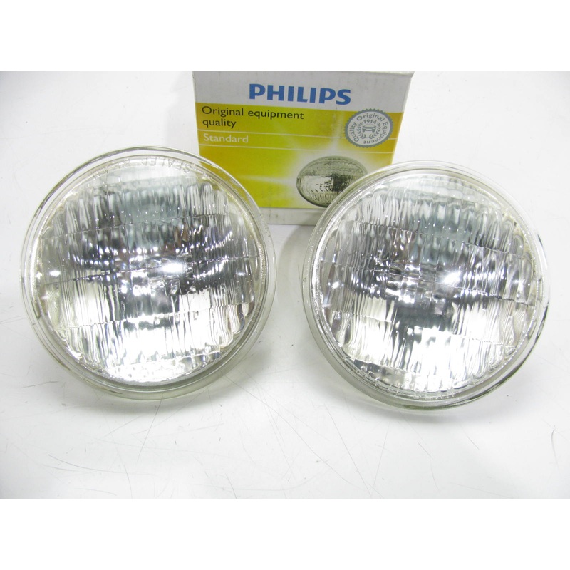 (2) Philips 7613C1 Sealed Beam Lamp Light Bulbs 6V 8W
