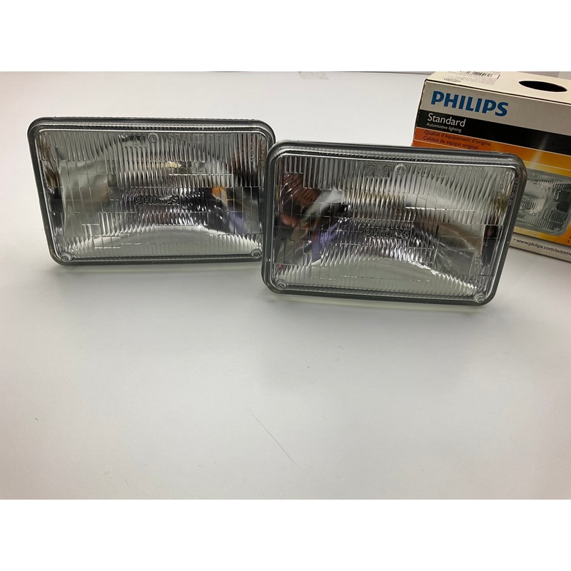 (2) Philips H4656C1 Sealed Beam Headlamp Headlight Light Bulb 4656