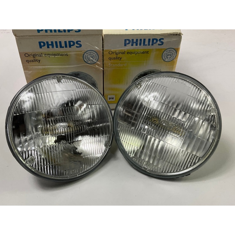 (2) Philips H5001C1 Sealed Beam Headlight Headlamp Light Lamp Bulb Round Halogen