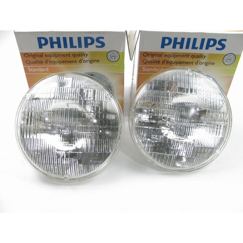 (2) Philips Standard Sealed Beam Headlight Lamp 4800C1 28V 50/40W