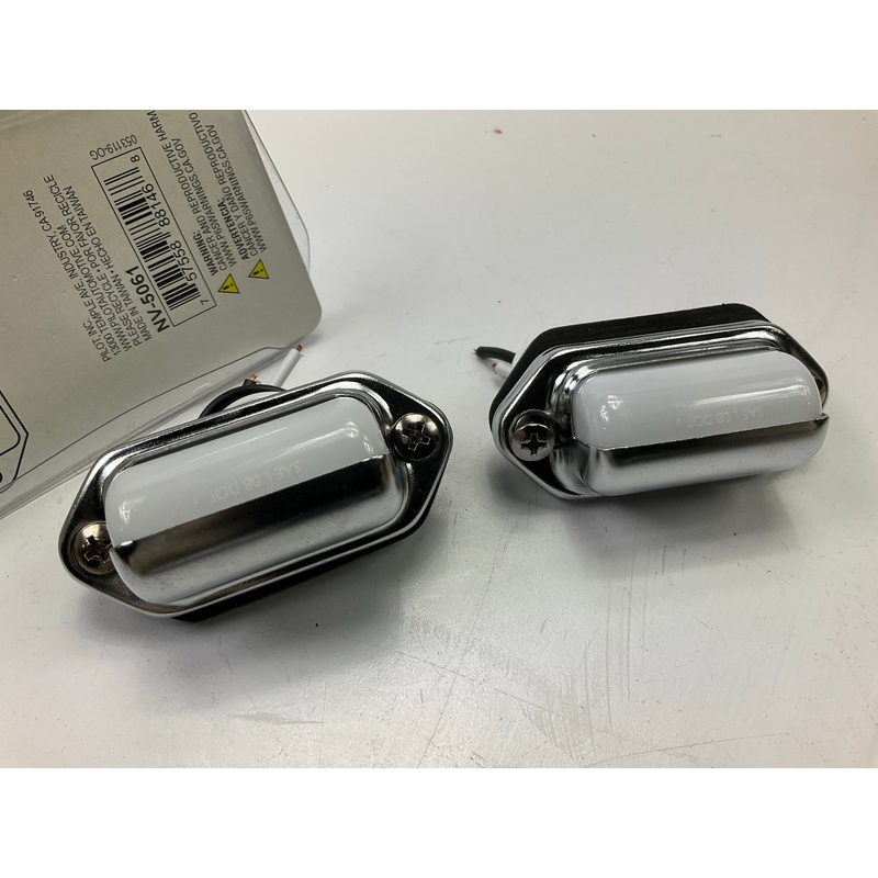 (2) Pilot NV5061 12V Mini Utility License Plate Light Lamp 2-3/4''x1-3/8''x1''