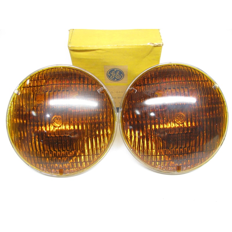 (2) Ge 4433A Sealed Beam AMBER Lamp Light Bulb 12V PAR58 37.5W