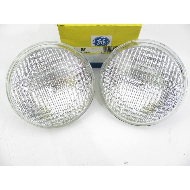 (2) GE 4571 150W 28V PAR46 Sealed Beam Light Bulbs