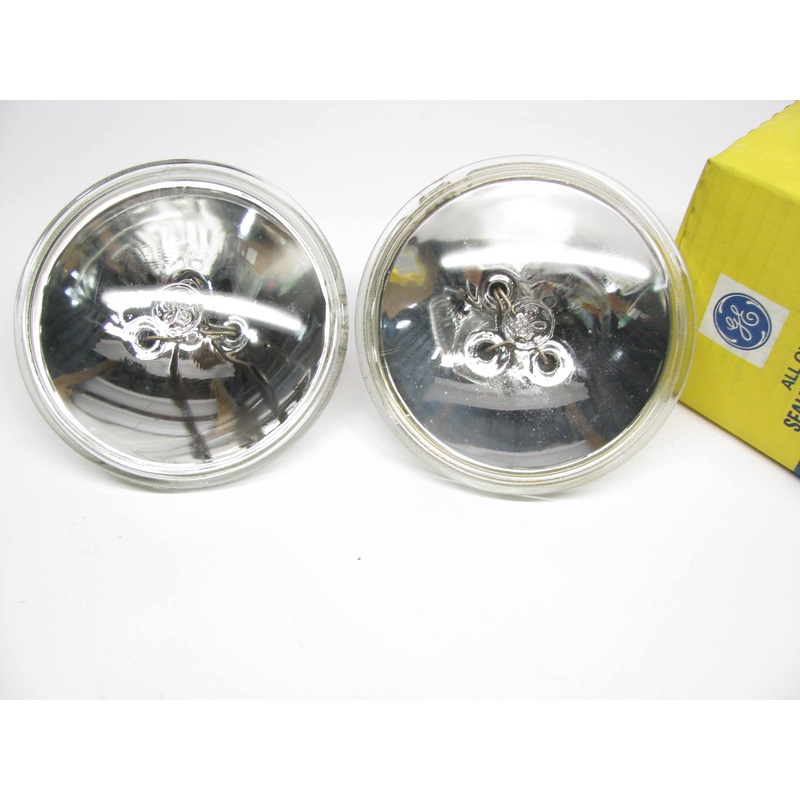 (2) GE H7604 - 50W 12.8V PAR36 VNSP Sealed Beam Aviation Light Bulbs Lamps