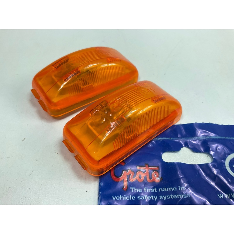 (2) Grote 46413 Rectangle Clearance / Side Marker Light Lamps, AMBER, 2 Prongs