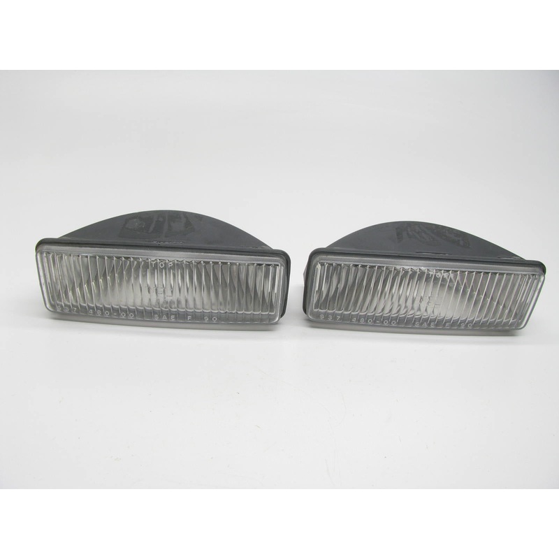 (2) NEW - OUT OF BOX OEM Fog  Light Lamps For 1995-1997 Mystique W/O BULBS