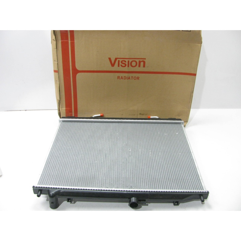 Vision 2752 Radiator For 2003-2006 Mitsubishi Montero 3.8L-V6