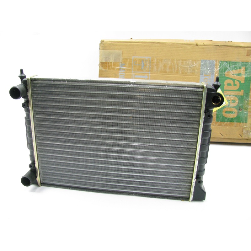 Valeo 883820 Radiator - 1989-1995 VW Corrado 1.8L 2.0L