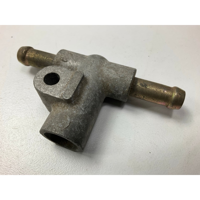 USED #760 Vacuum EVAP System T-Pipe/Connector For 1979-1983 Datsun 280zx