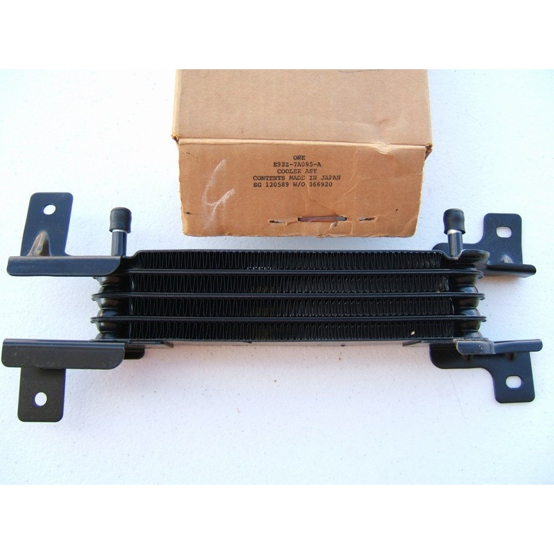 NOS OEM Ford E92Z-7A095-A Auto Trans / Power Steering / Engine Oil Cooler 9x2.5''