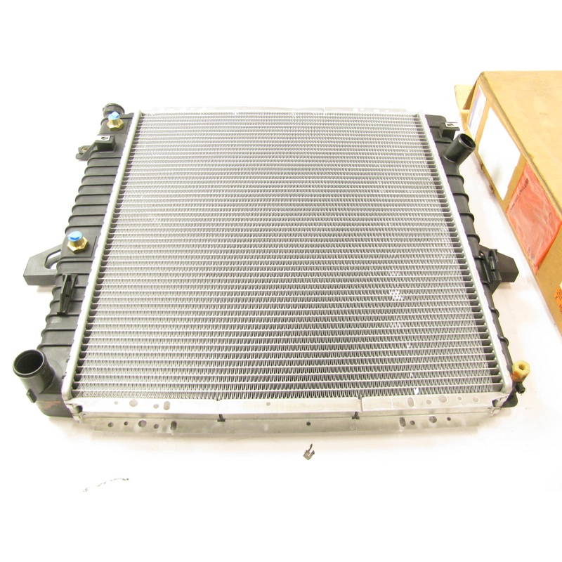 Acdelco 21315 Radiator Assembly for 1998 Mercury Mountaineer 4.0L