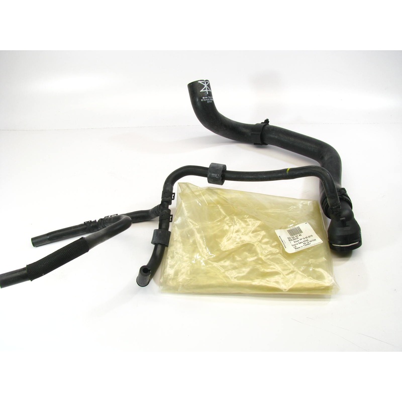 NEW OEM VW 5C0122101AC Lower Radiator Coolant Hose 12-13 Passat 2.0L TDI DIESEL