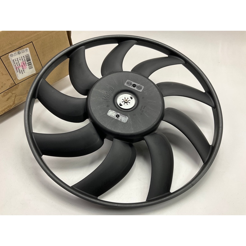 NEW OEM VW / Audi 8K0959455C Right Passengers Side Radiator Cooling Fan