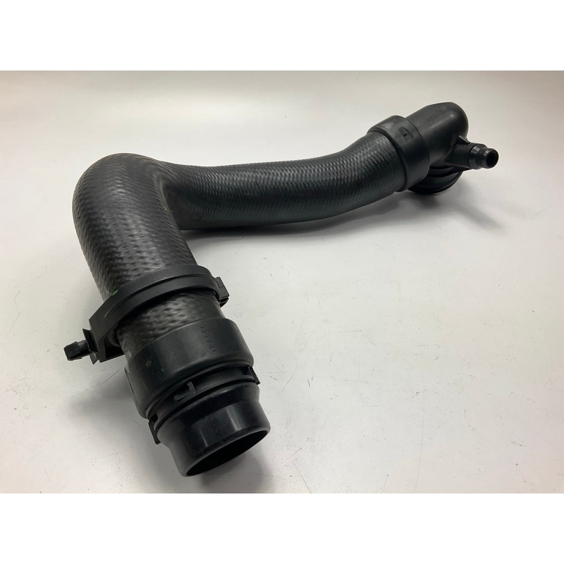 NEW UNBOXED 17081 Radiator Coolant Hose, Lower, Connector To Engine