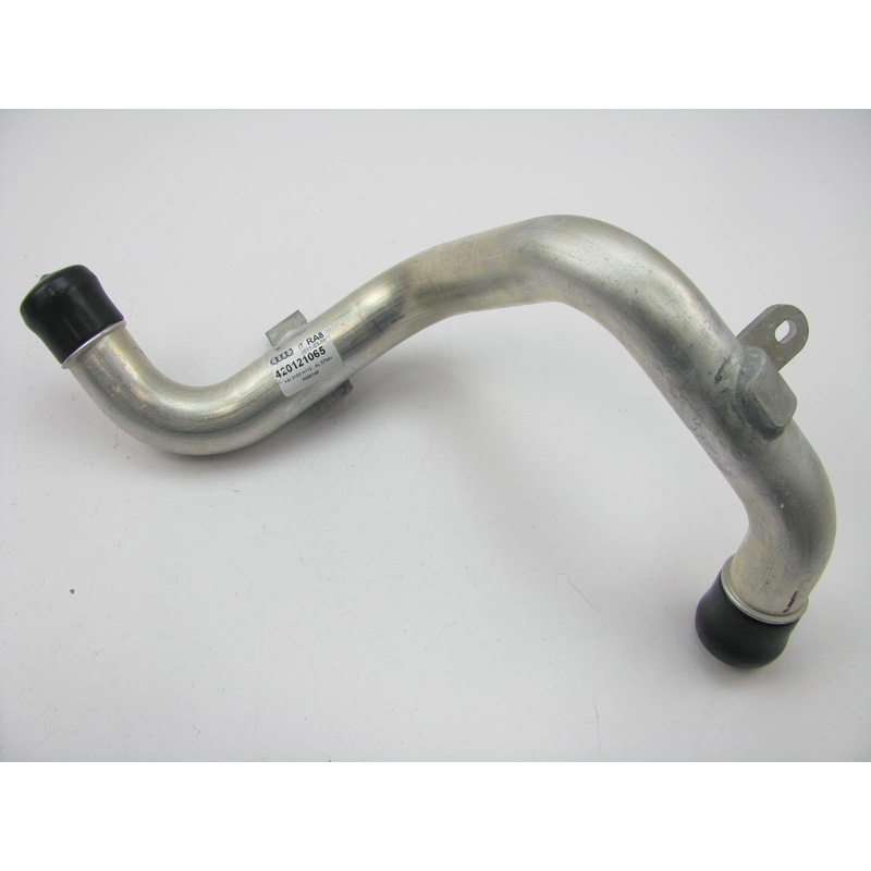 New Genuine 420121065 Right Cooling Connecting Tube Hose OEM For Audi 08-15 R8