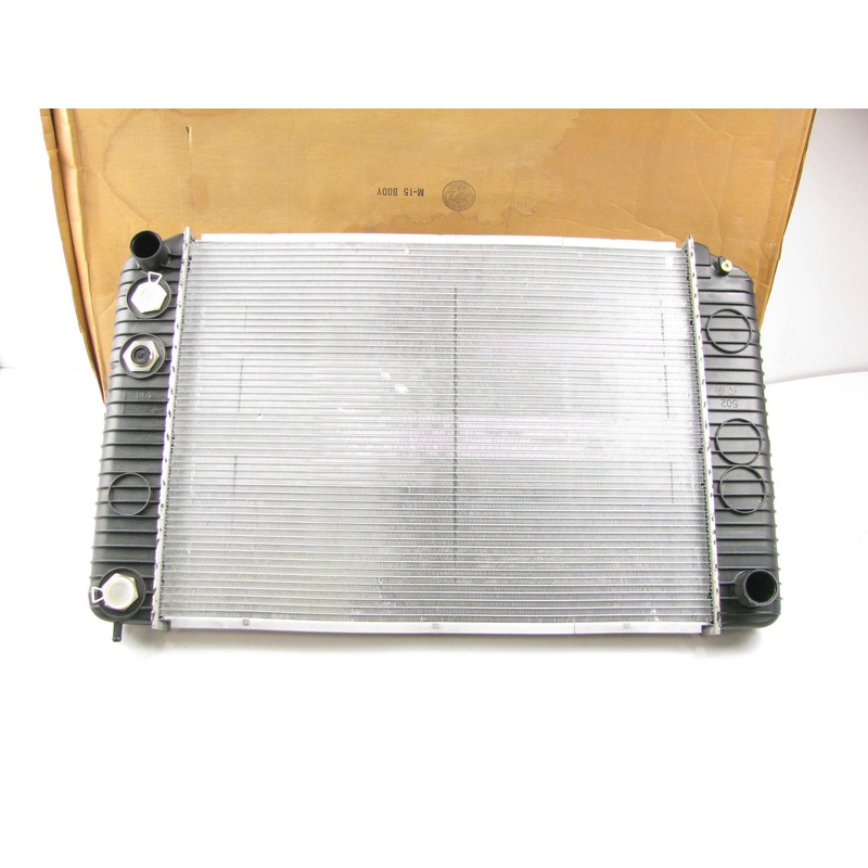 NEW GENUINE Acdelco 20854 Radiator 1997-1998 GM Chevy B7 6.5L 6.6L 7.2L 52471175