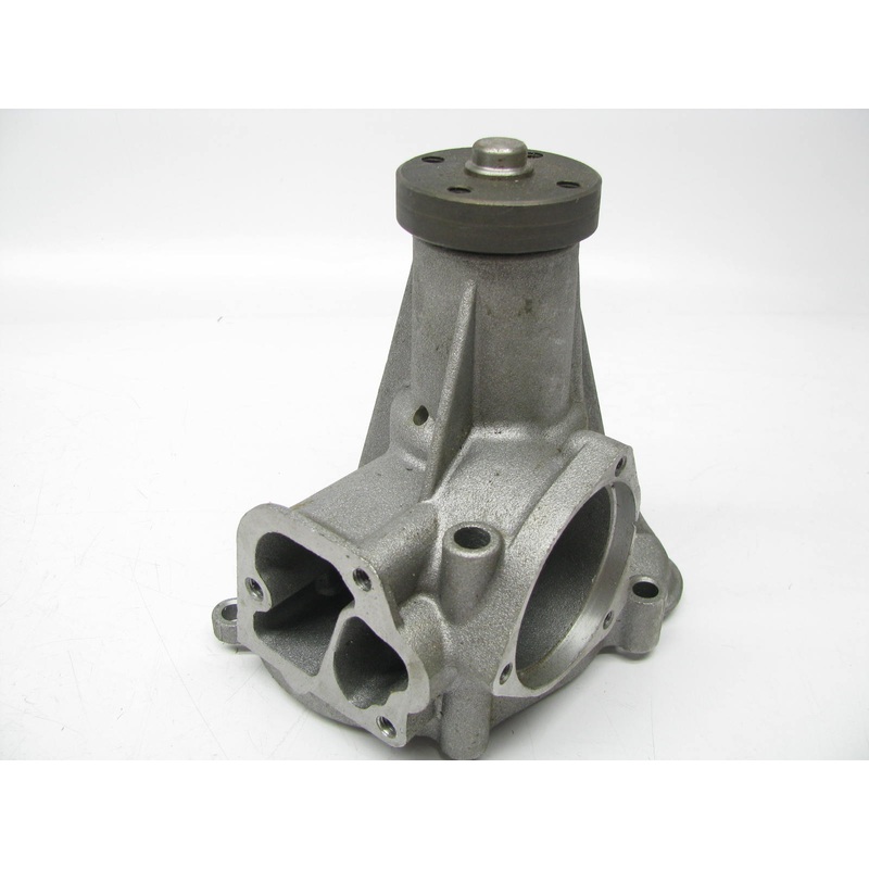 NEW - OUT OF BOX 131-1679 Engine Water Pump 1970-1980 Mercedes-Benz 3.5L 4.5L-V8