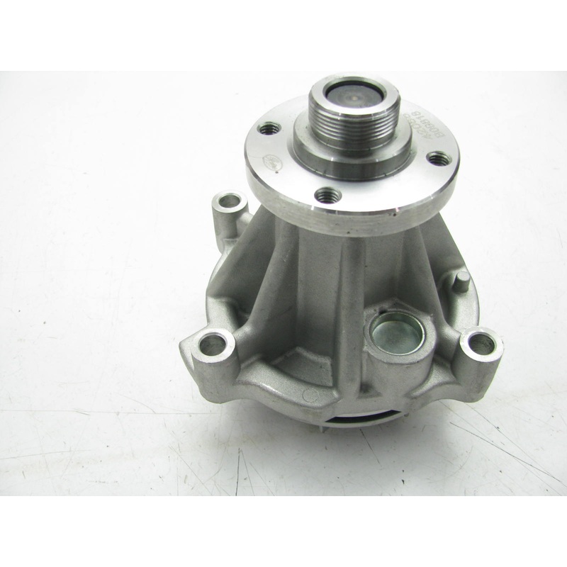 NEW - OUT OF BOX 42068 Engine Water Pump